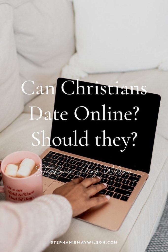 Can Christians Date Online? Should They?