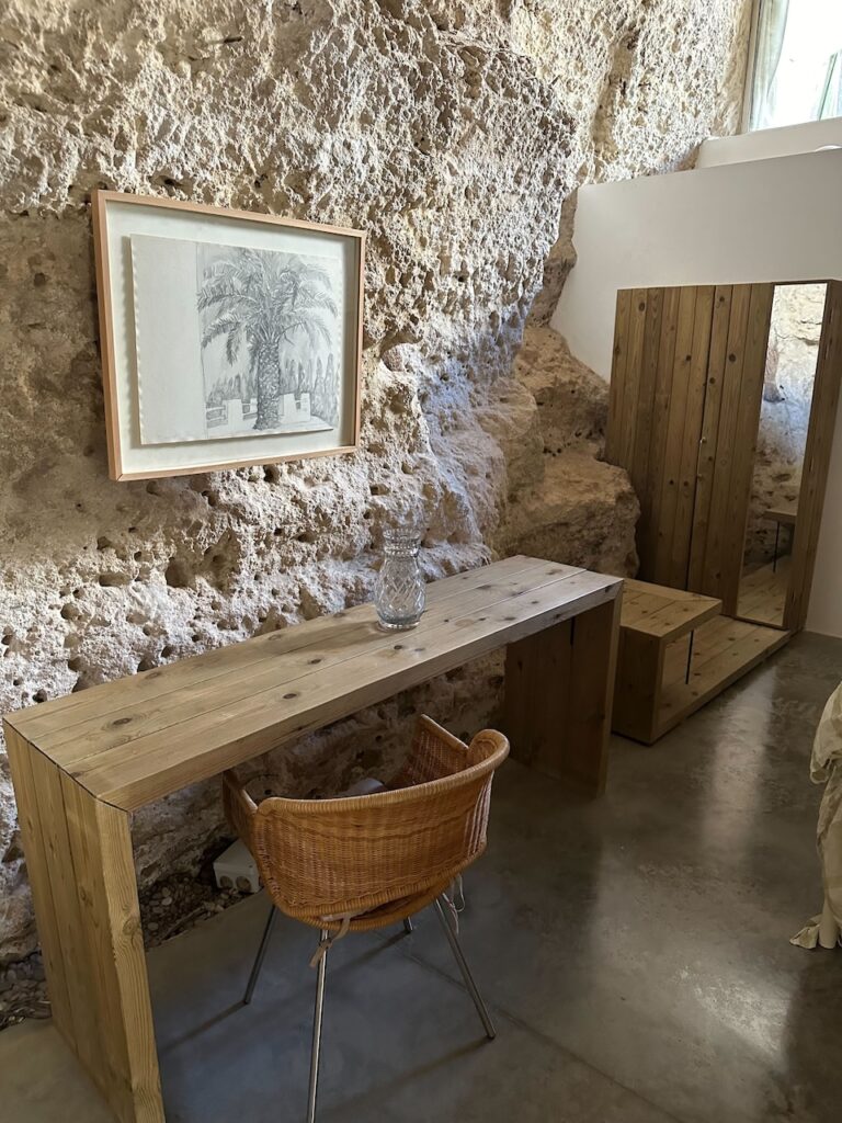 Cave house Airbnb in Spain